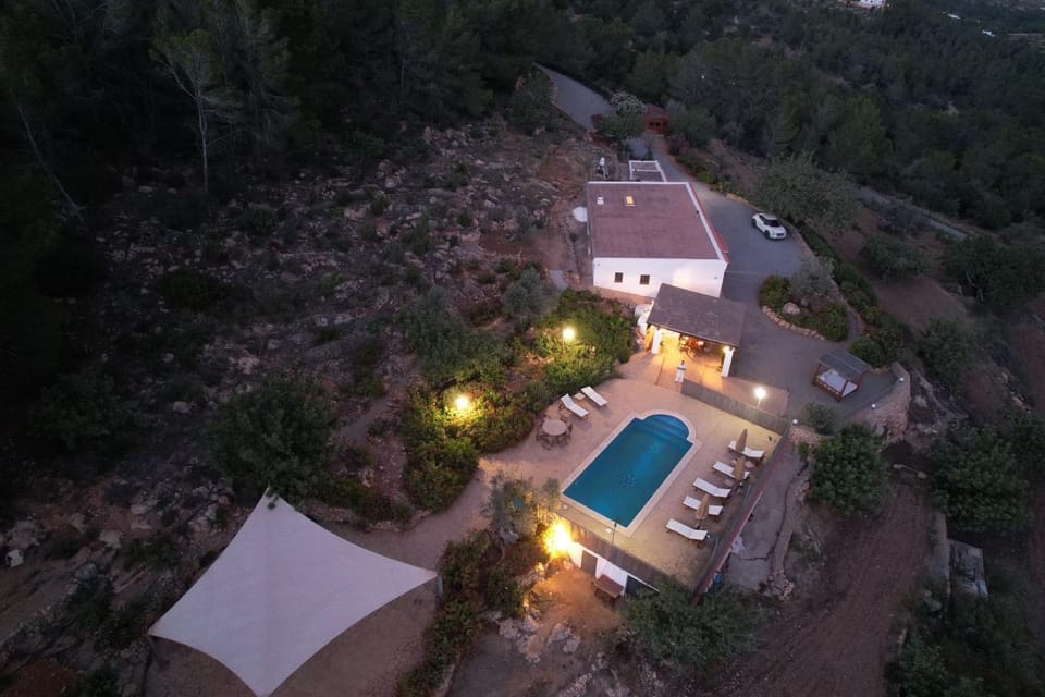 Casa Can Lluc con piscina, jardín y vista al campo House in Ibiza