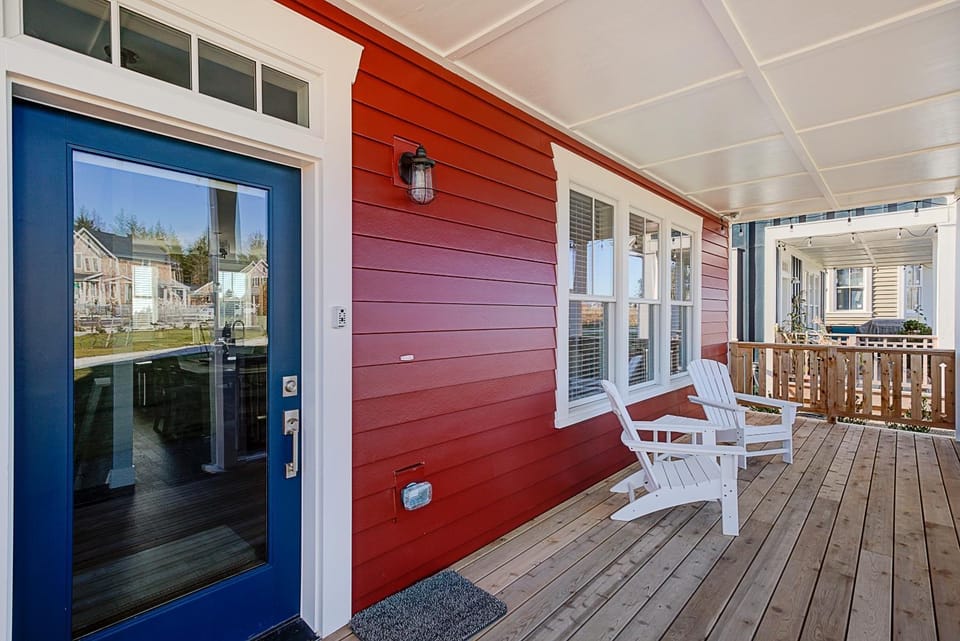 Property building, Patio, Day, View (from property/room), Balcony/Terrace