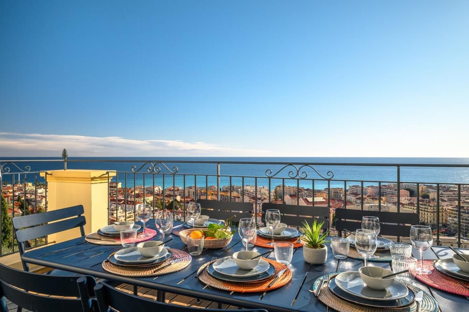 Magnifique Villa d'époque vue mer, plage à 12 min à pieds Villa in Menton
