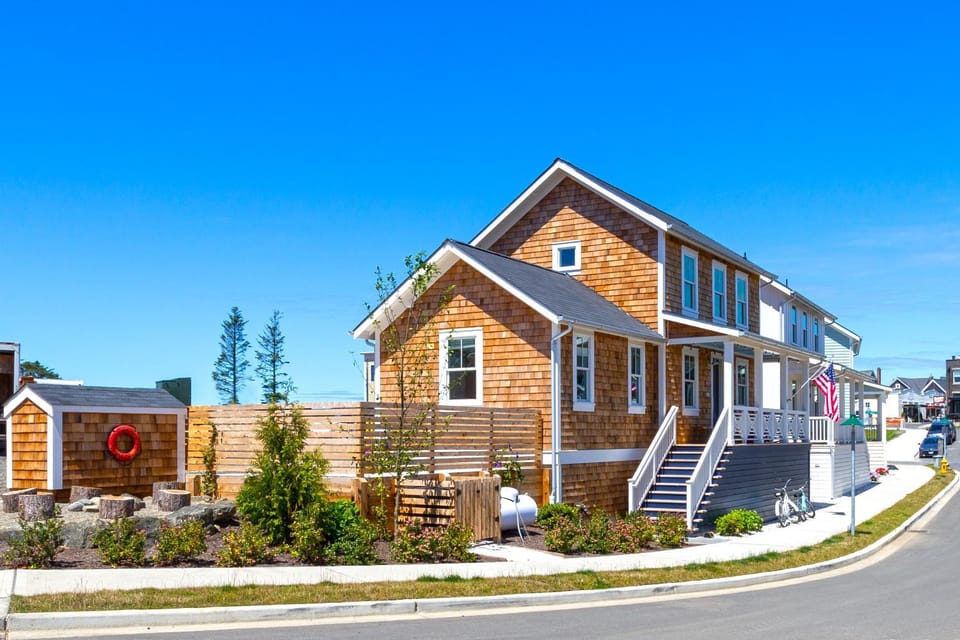 Property building, Day, Neighbourhood, Street view