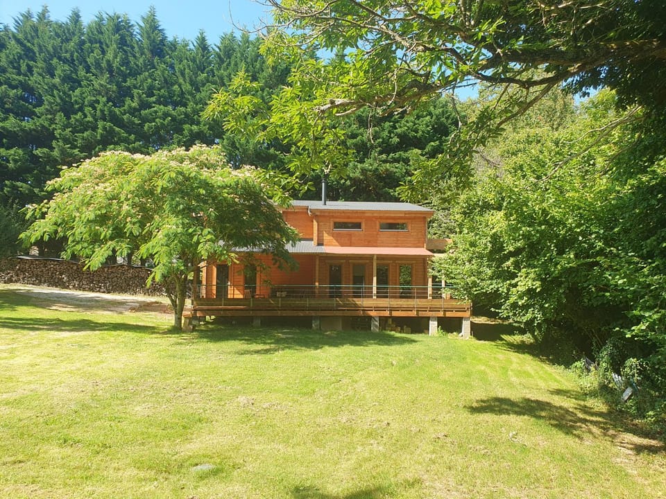 Property building, Natural landscape, Garden, Garden view