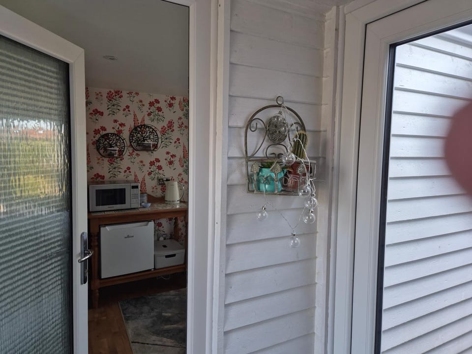 Flower Garden Studio in Sheringham-Cycle friendly Apartment in Sheringham