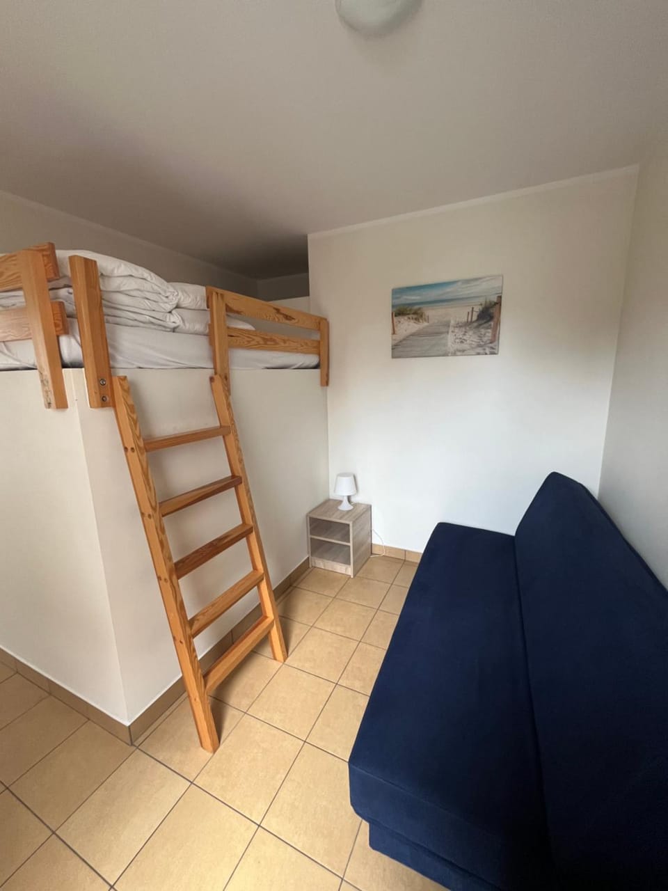 Bed, Photo of the whole room, Bedroom, bunk bed