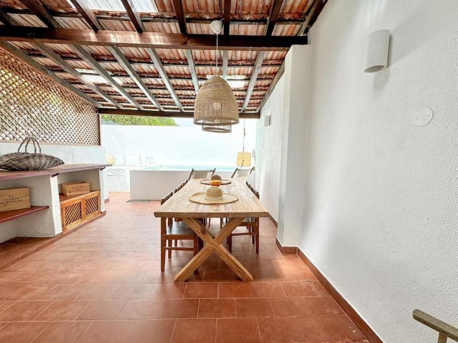 Balcony/Terrace, Dining area