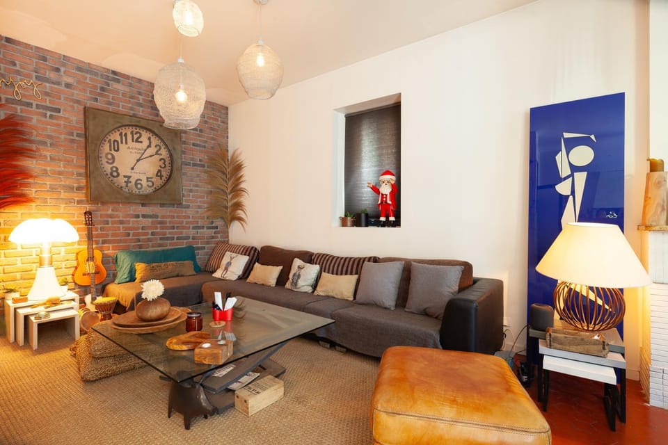 Property building, Living room