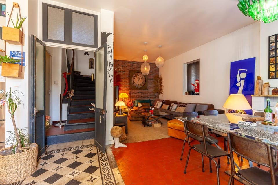 Property building, Living room