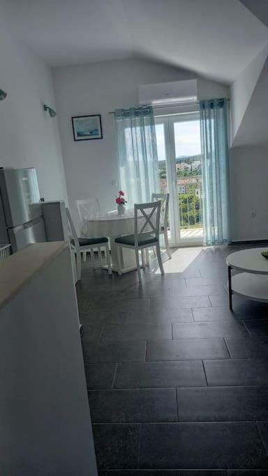 Apartman Mladen Apartment in Dubrovnik-Neretva County