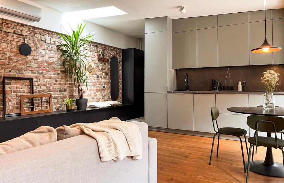 Kitchen or kitchenette, Living room, Dining area