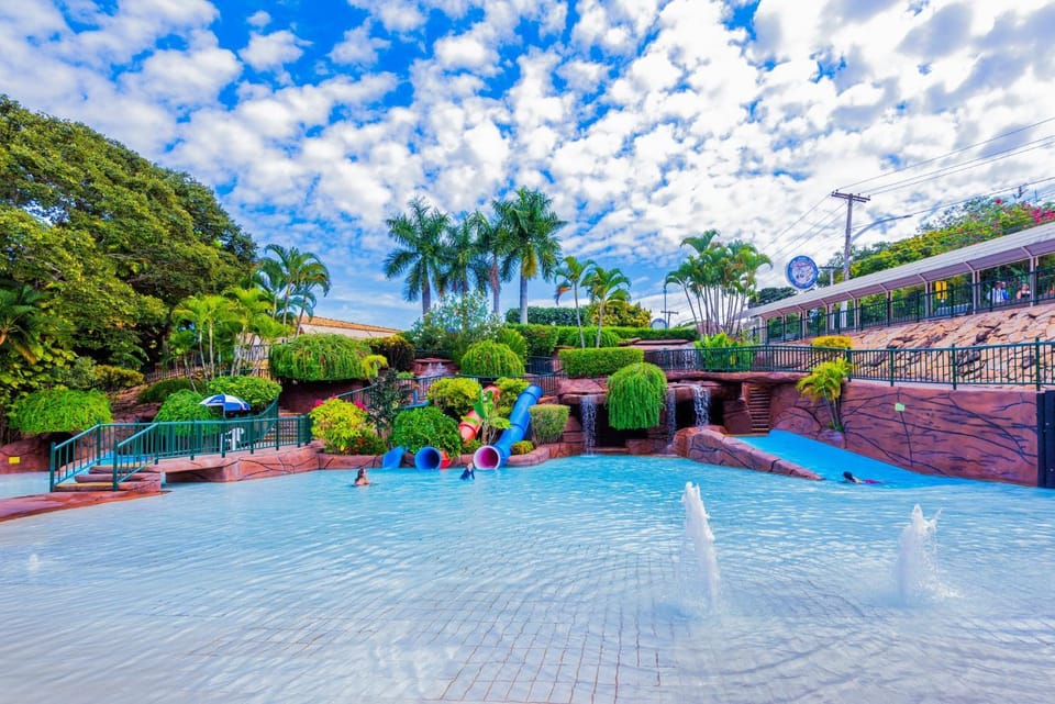 Spazzio Diroma, INCLUSO ACESSO AO ACQUA PARK Apartment hotel in State of Goiás
