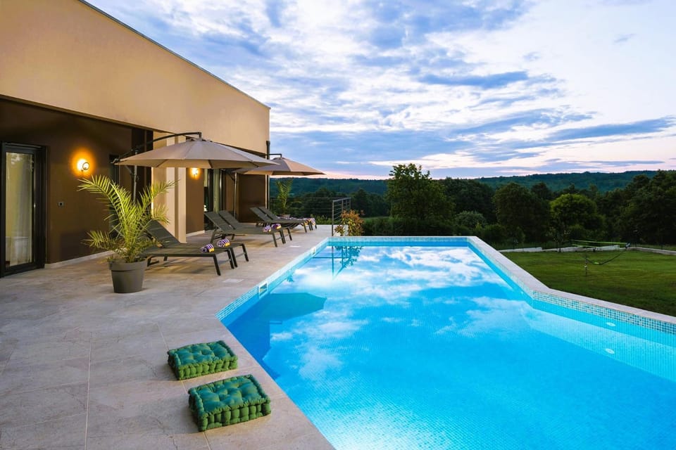 Natural landscape, Pool view, Swimming pool