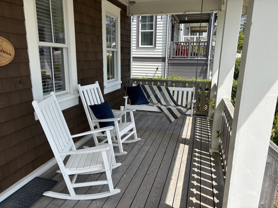 Silver Seadream by Seabrook Hospitality House in Seabrook