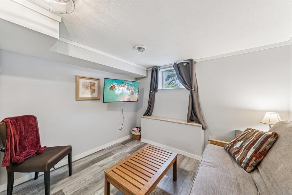 TV and multimedia, Living room, Photo of the whole room, Seating area