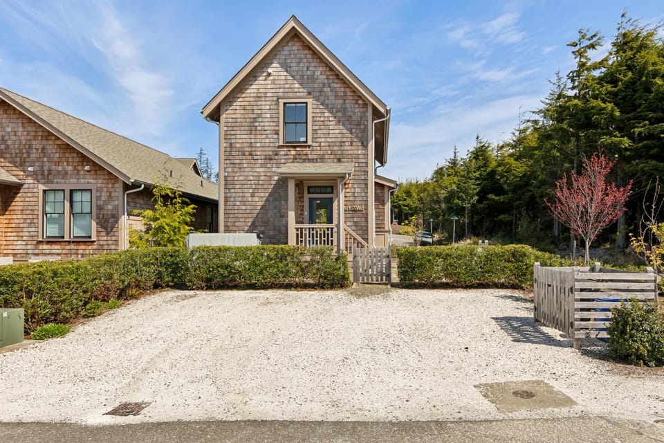 Sparkys Den by Seabrook Hospitality House in Seabrook