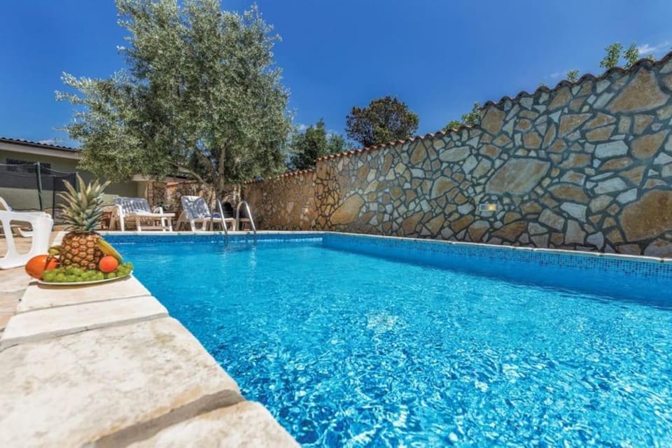 Day, Summer, Garden, Food and drinks, Garden view, Pool view, Swimming pool, sunbed