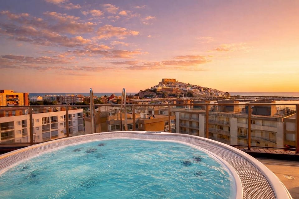 Natural landscape, Hot Tub, Sea view, Sunset