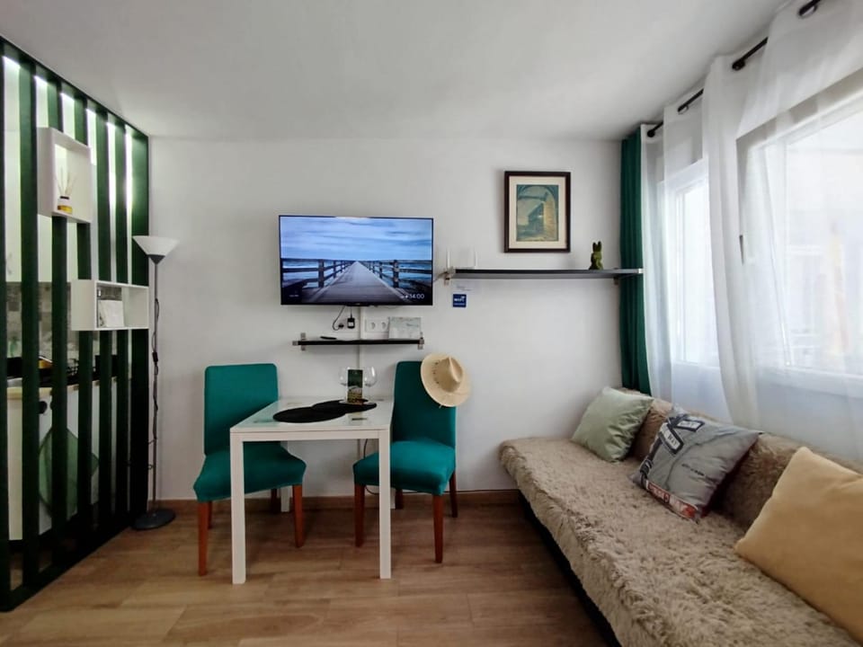 Studio Green Rabbit Apartment in Torrevieja
