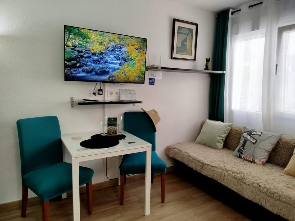 Studio Green Rabbit Apartment in Torrevieja