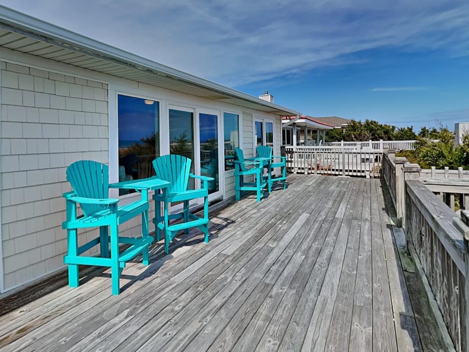 Tournesol House in Topsail Beach