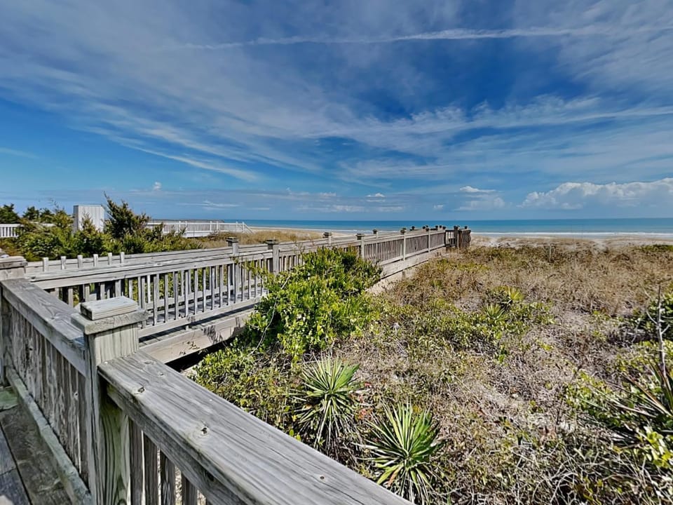 Tournesol House in Topsail Beach
