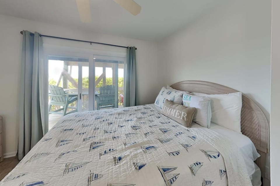 Bed, Balcony/Terrace, Bedroom, furniture