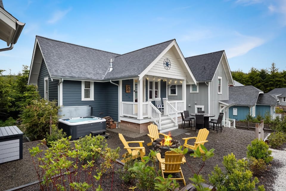 The SeaDragon by Seabrook Hospitality House in Seabrook