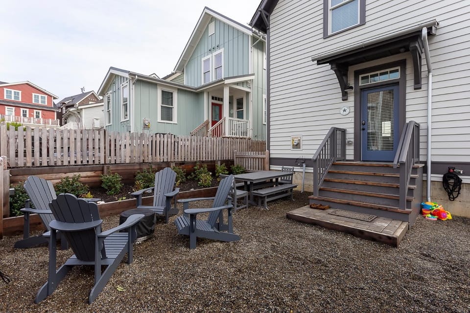 Patio, Garden, Seating area