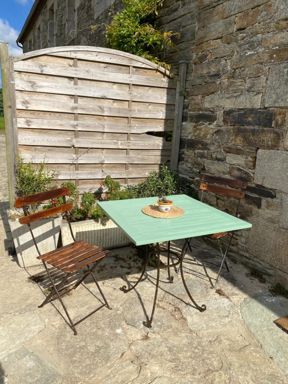 Patio, Dining area