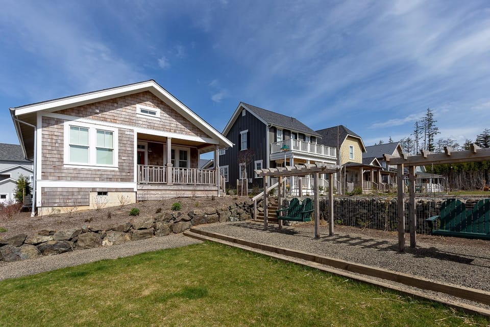 TLSea by Seabrook Hospitality House in Seabrook