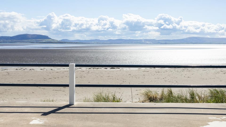 Nearby landmark, Natural landscape, Balcony/Terrace, Mountain view, Sea view