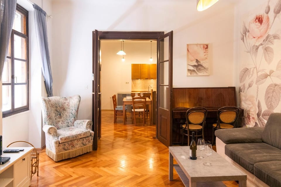 Galerija Rosa Centifolia Apartment in Ljubljana