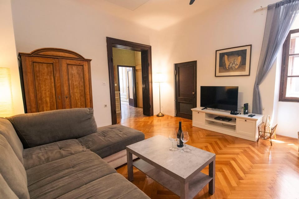 Galerija Rosa Centifolia Apartment in Ljubljana