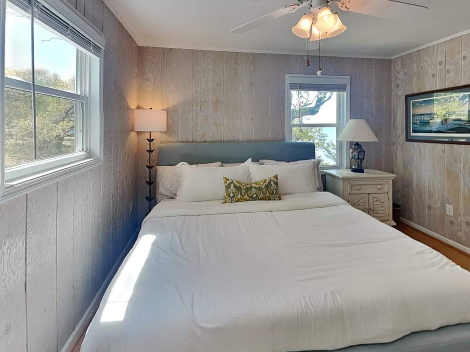 The Hydeaway House in Topsail Beach