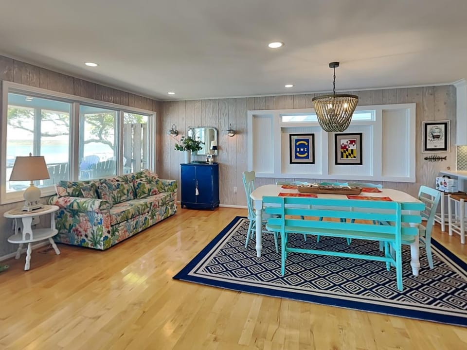 The Hydeaway House in Topsail Beach