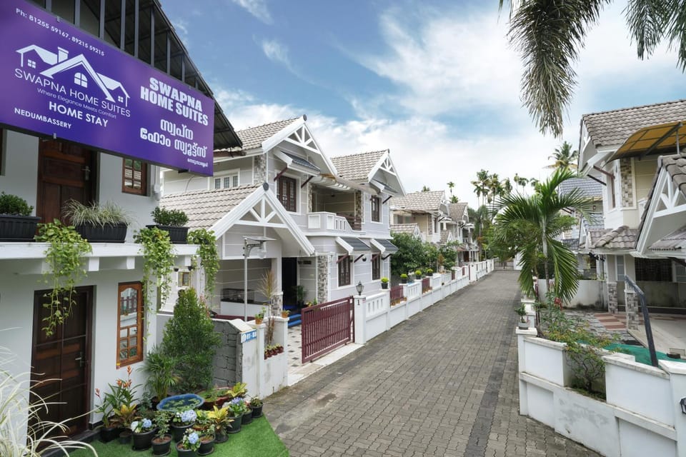 Property building, Day, Neighbourhood, Street view, Location
