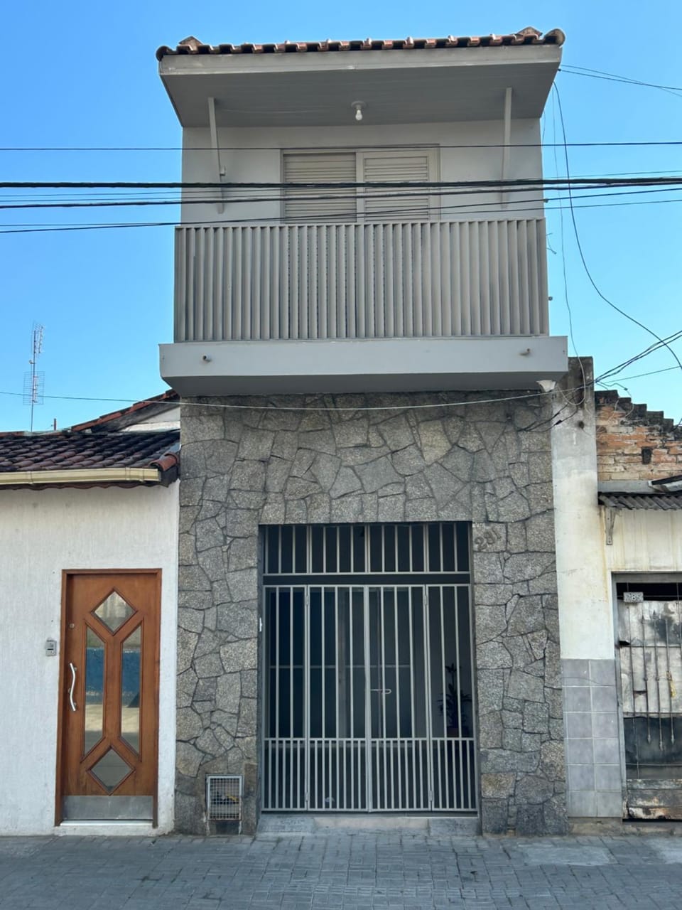 Facade/entrance
