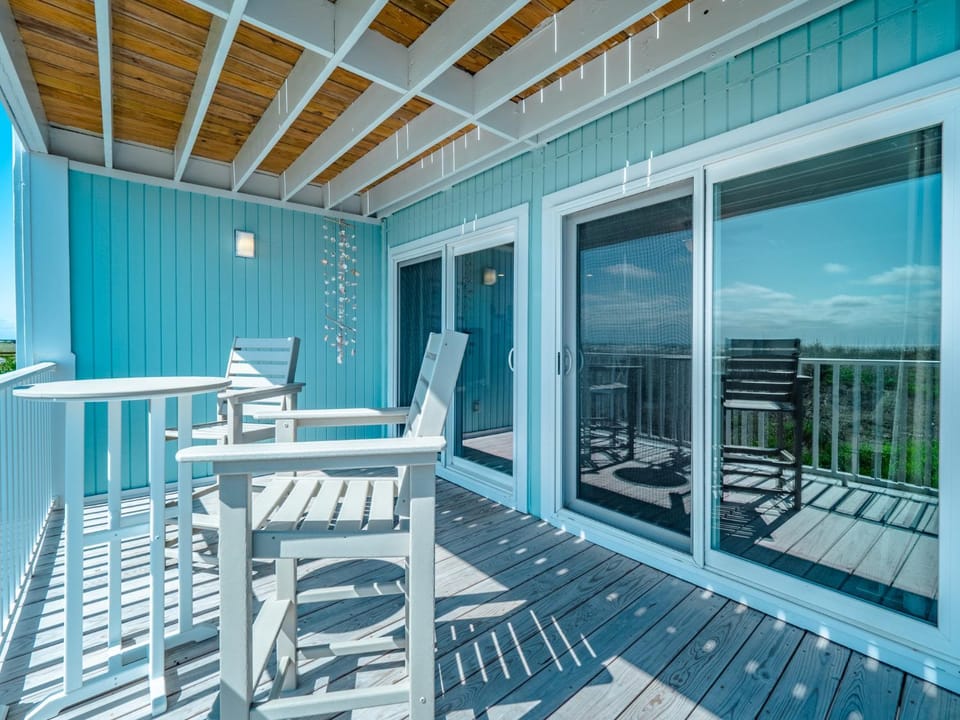 Coral Surf #A1 - Beachy Keen Apartment in Carolina Beach