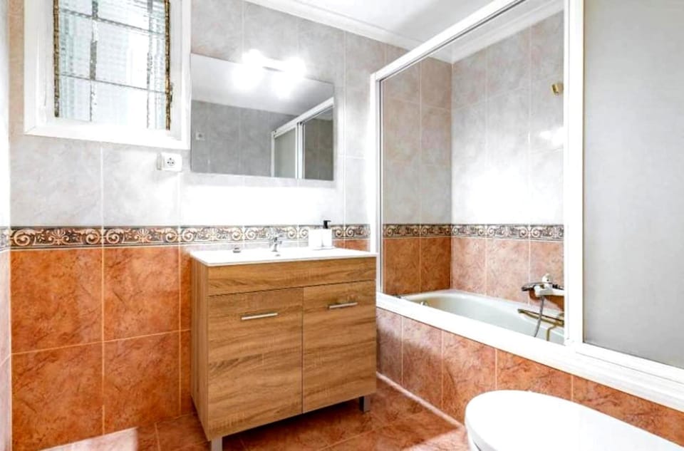 Bathroom, Bath
