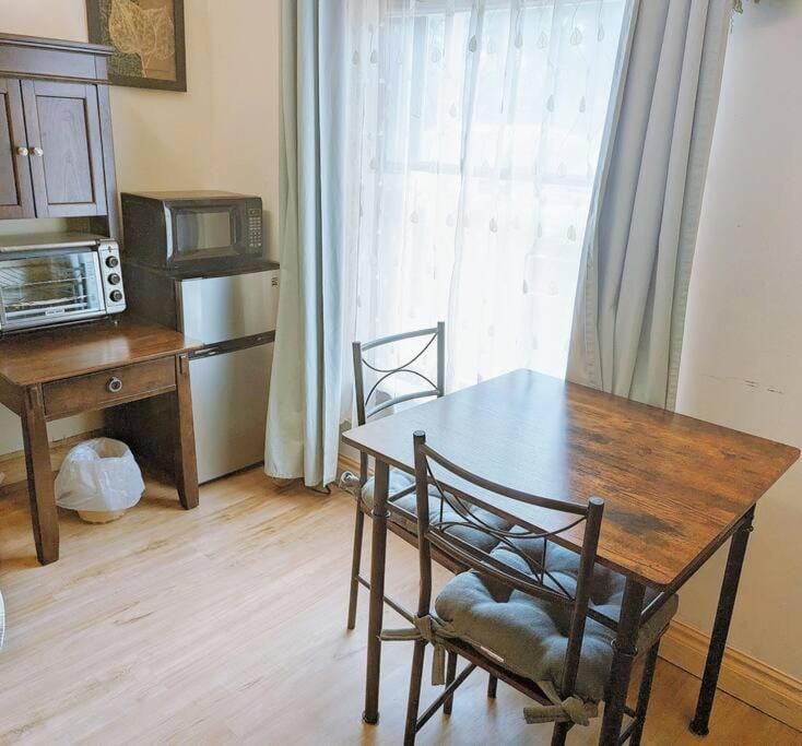 Walkable Uptown area, King Suite, Quiet and Private Apartment in Charlotte