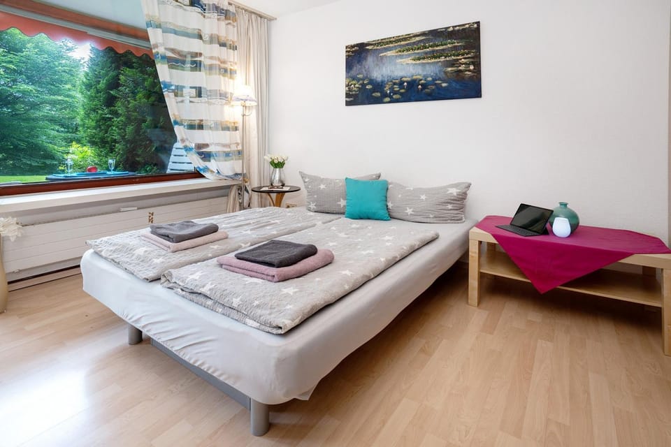 Living room, Bedroom