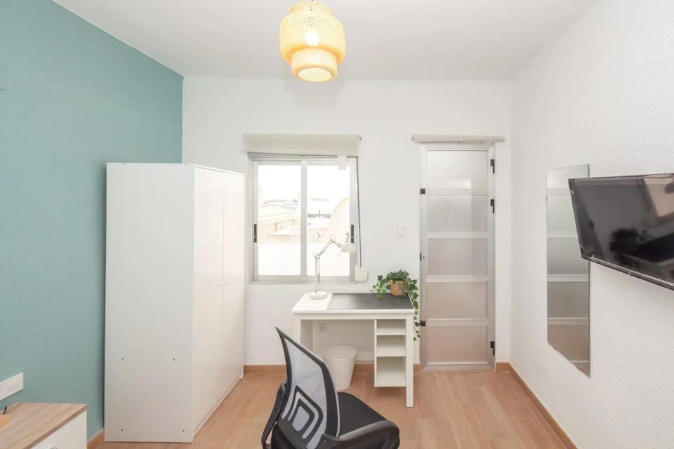 TV and multimedia, Dining area