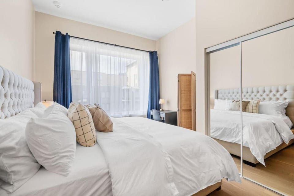 City Center King Loft Apartment in Laval