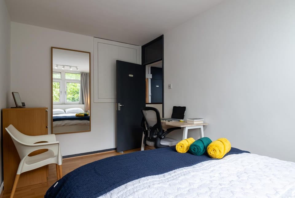 Bed, Photo of the whole room, Bedroom, towels, wardrobe