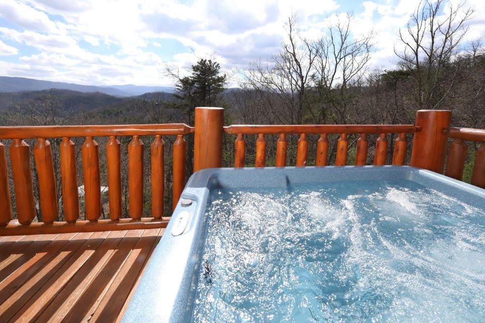 Ridgetop Theater Lodge Chalet in Sevier County