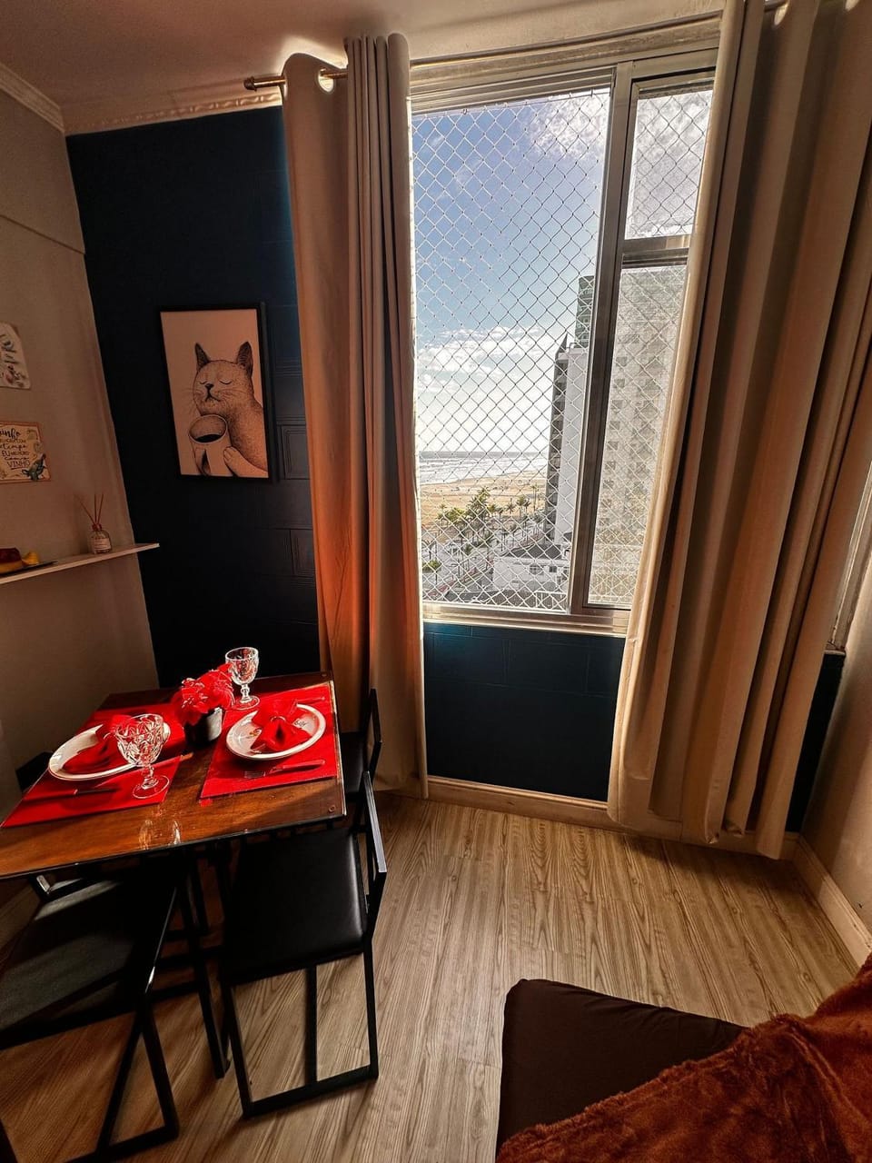 920 Vista Mar - Studio enfrente a Praia - Restaurantes, Padaria e Mercadinho ao lado, Quiosques Bar com música ao vivo Apartment in State of São Paulo