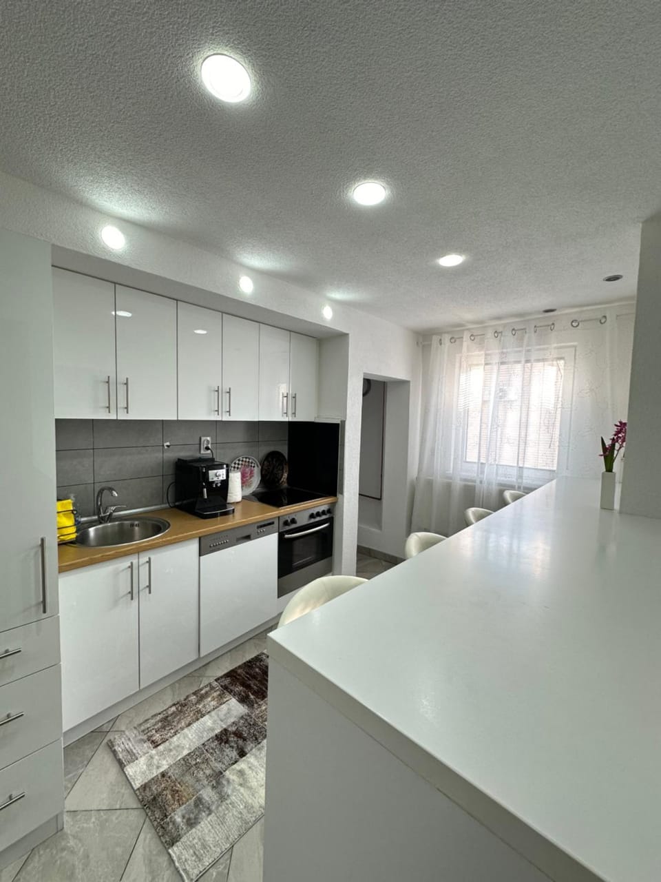 Kitchen or kitchenette, Dining area, dishwasher, oven, stove
