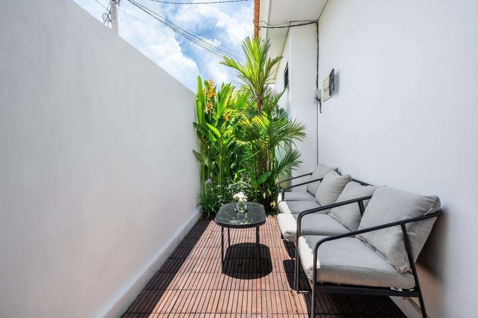 Property building, Patio, Seating area