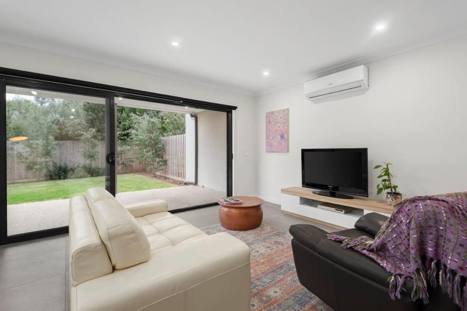 NEW Portarlington Holiday Home House in Portarlington