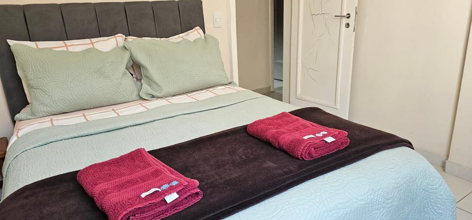 Maravilhoso 2 quartos Copacabana Arpoador Garagem 3 min Praia Apartment in Rio de Janeiro