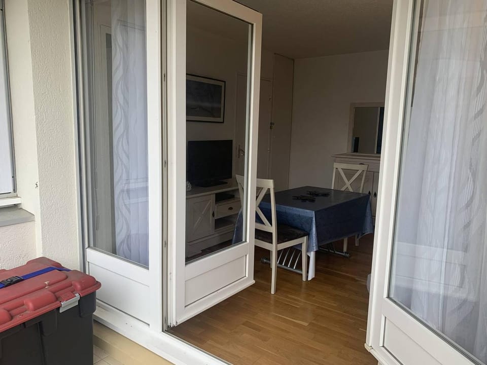 Appartement lumineux à 50m de la plage de Cabourg, balcon, parking gratuit, 4 pers. - FR-1-465-119 Apartment in Cabourg