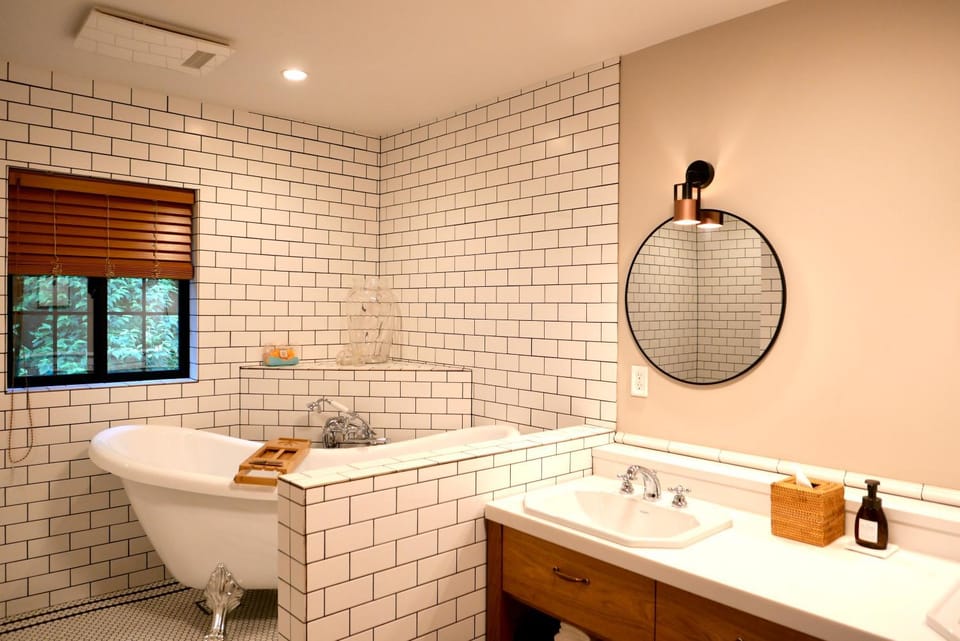 Bathroom, Bath